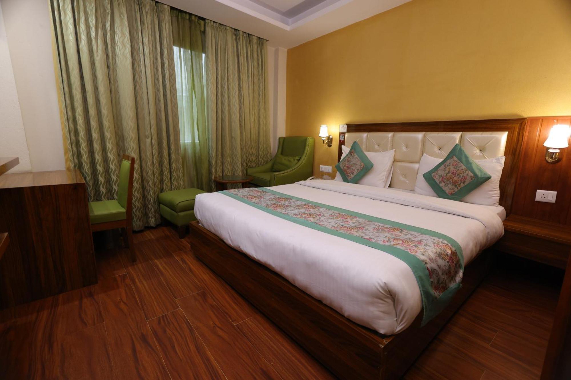 ניו דלהי Airport Hotel Ramhan Palace Mahipalpur מראה חיצוני תמונה