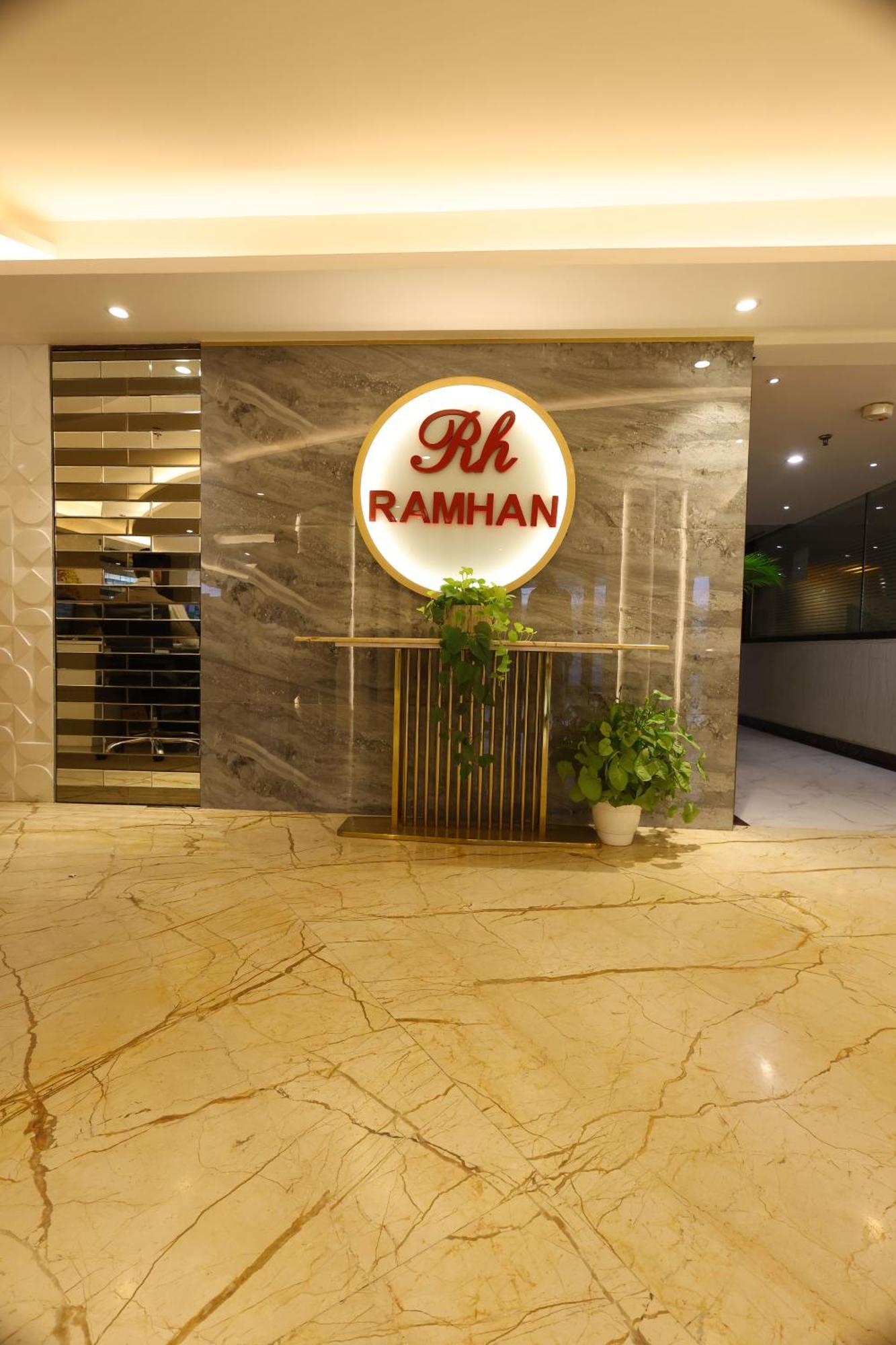 ניו דלהי Airport Hotel Ramhan Palace Mahipalpur מראה חיצוני תמונה