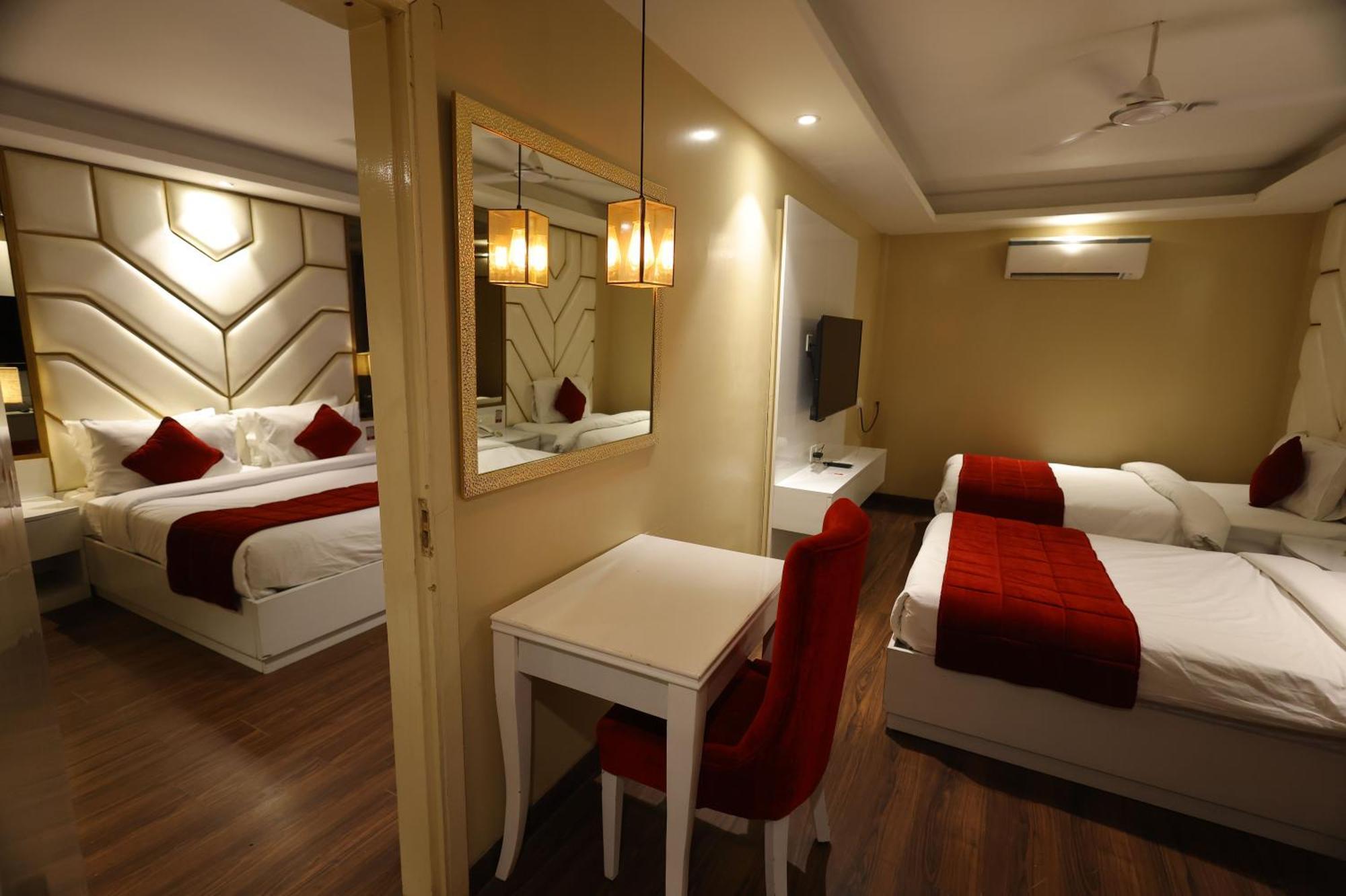 ניו דלהי Airport Hotel Ramhan Palace Mahipalpur מראה חיצוני תמונה