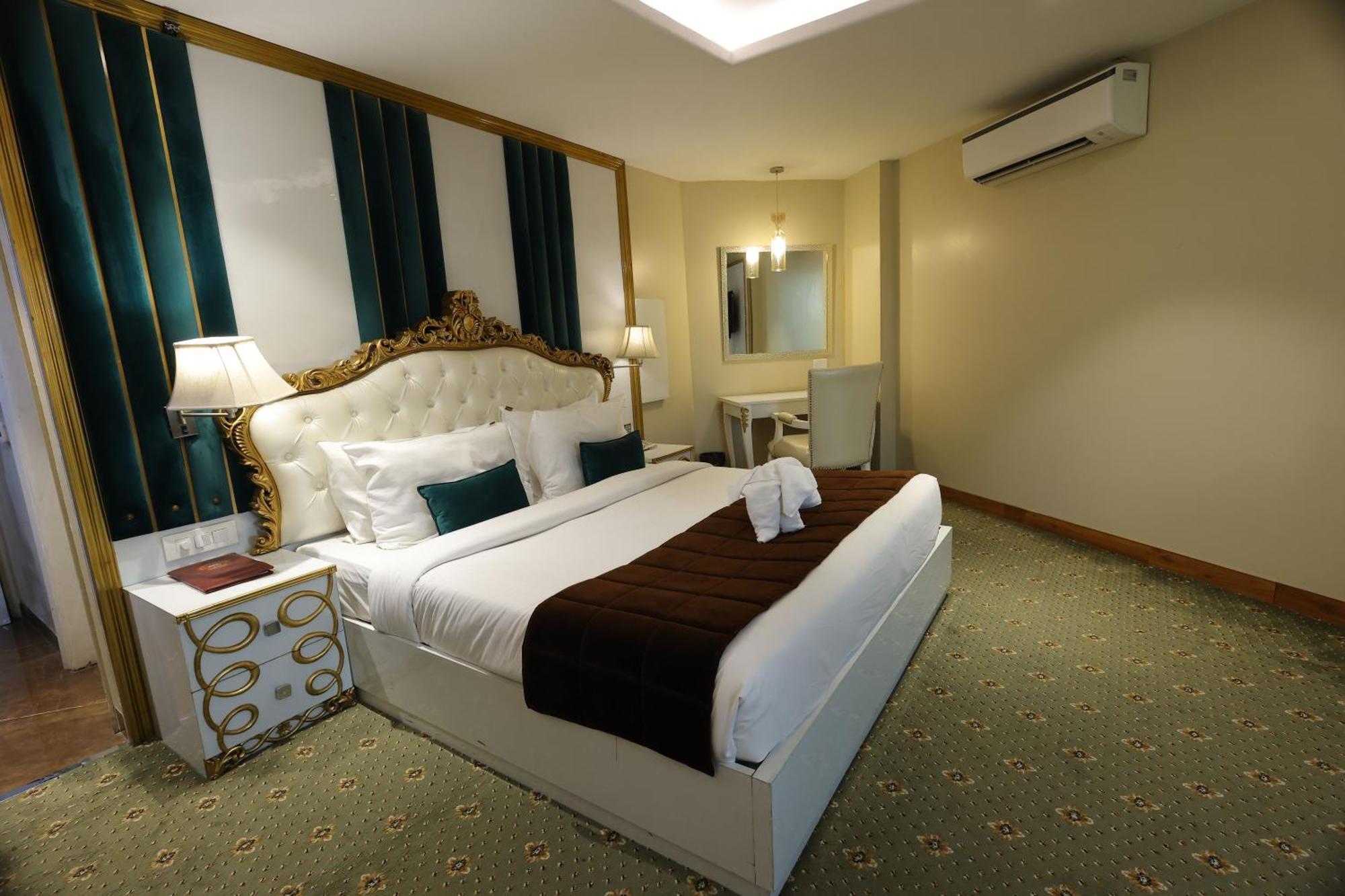 ניו דלהי Airport Hotel Ramhan Palace Mahipalpur מראה חיצוני תמונה