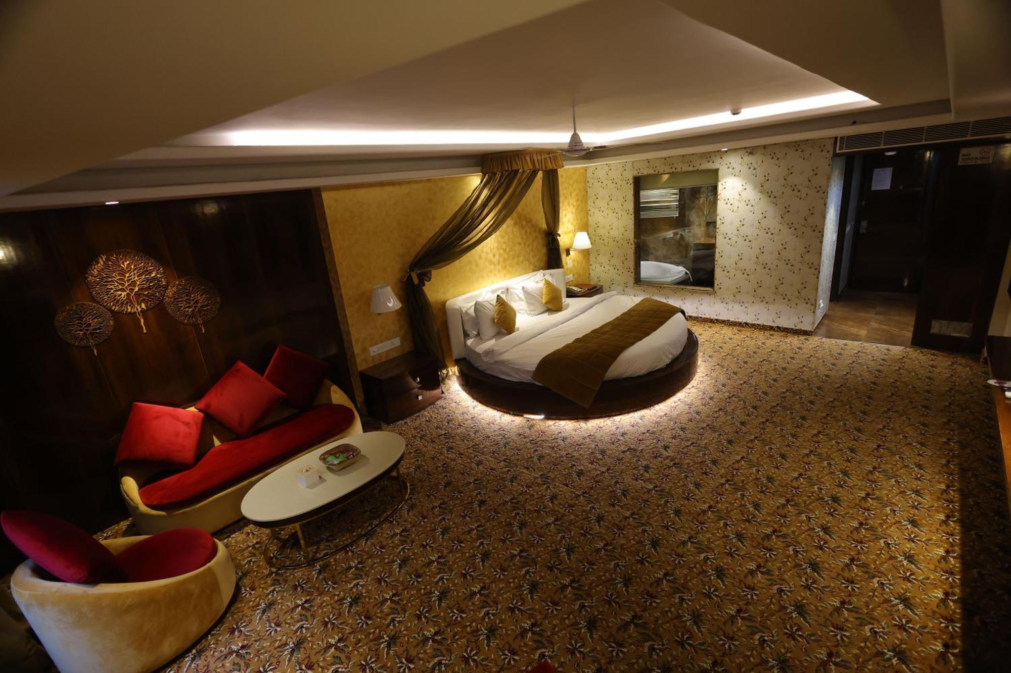 ניו דלהי Airport Hotel Ramhan Palace Mahipalpur מראה חיצוני תמונה