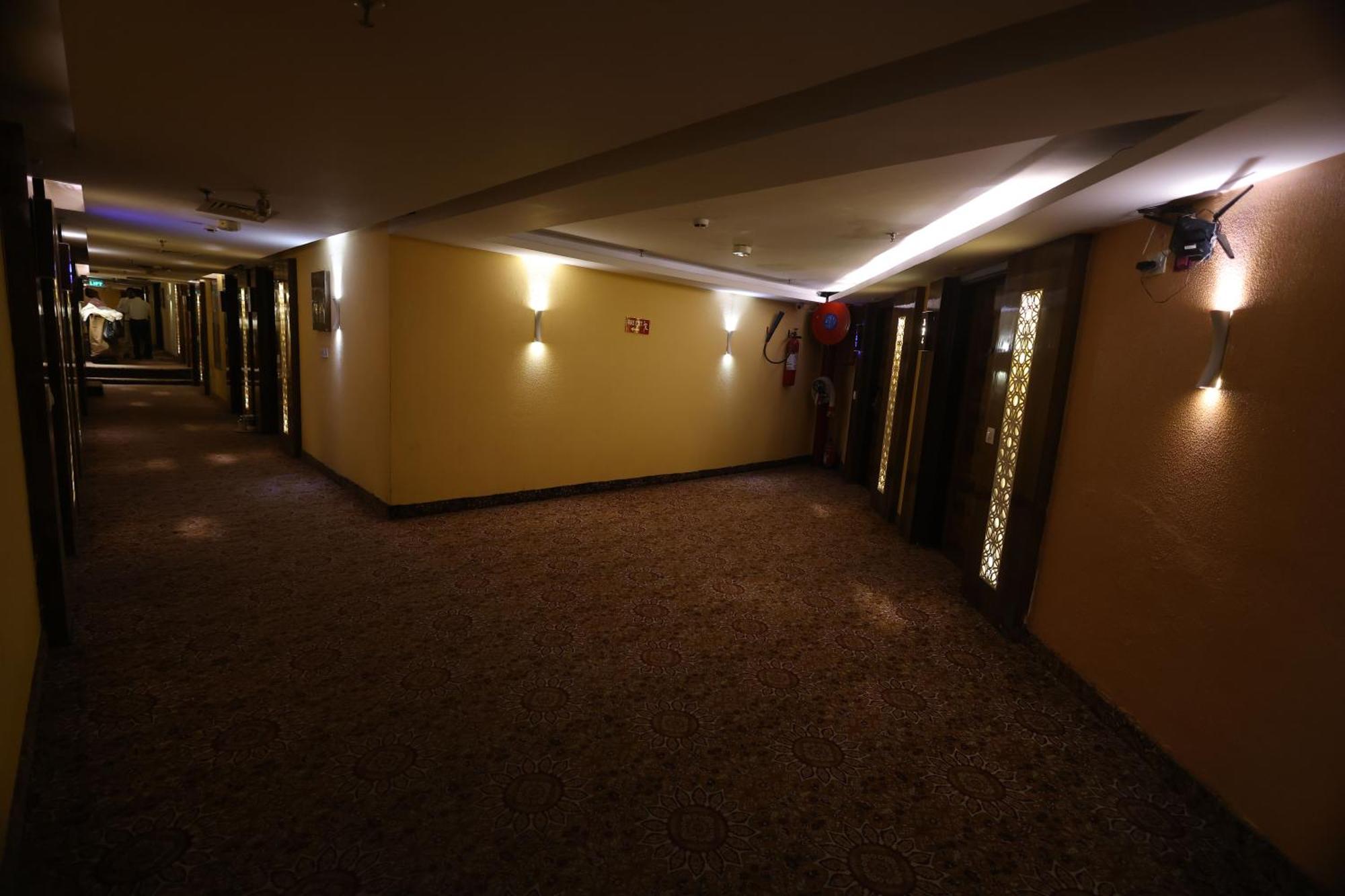 ניו דלהי Airport Hotel Ramhan Palace Mahipalpur מראה חיצוני תמונה