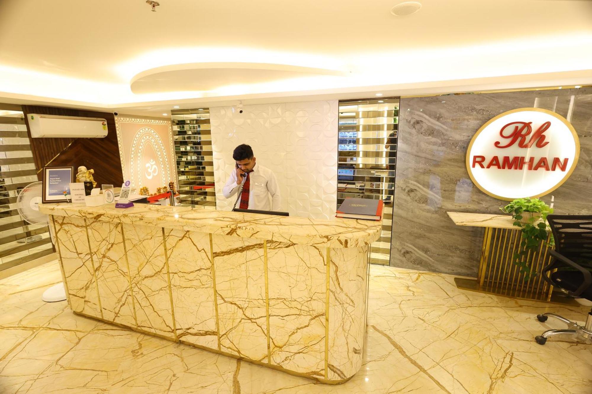 ניו דלהי Airport Hotel Ramhan Palace Mahipalpur מראה חיצוני תמונה